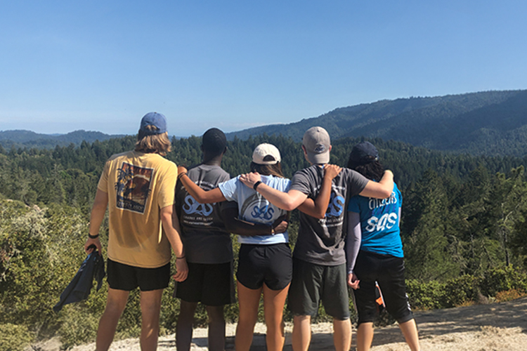 Cali SAS students 2019 with mountain view