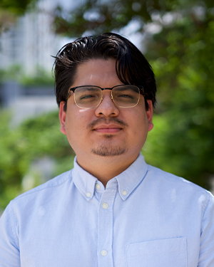 Mateo Avila headshot